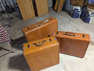 lot 227 image: 1940s Samsonite 3 Piece Luggage Set
