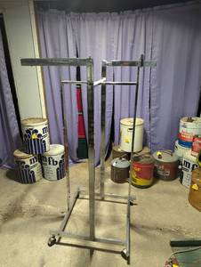 lot 234 image: 4 Sided Adjustable Clothing Rack