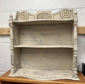 lot 347 image: 3 Shelf Wall Unit