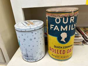lot 354 image: Vintage Kitchen