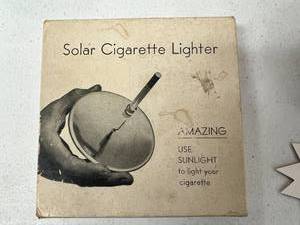 lot 378 image: Solar Cigarette Lighter