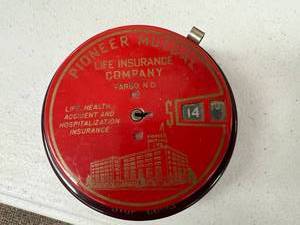 lot 379 image: Pioneer Money Counter