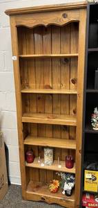 lot 393 image: Pine Bookcase 24 x 8 x 73 tall