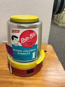 lot 409 image: Rain-Blo Bubble Gum Dispenser