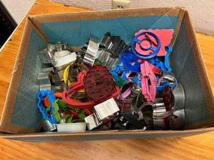 lot 416 image: Box of Cookie Cutters (62)