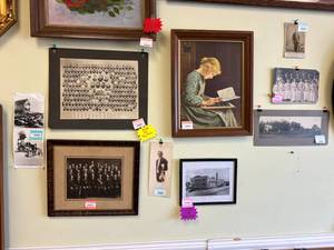 lot 433 image: 9 Different Pieces of ArtworkPhotos