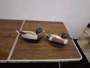 lot 23 image: Pair of Signed Duck Decoys by George Lin 1997