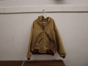 lot 27 image: Carhartt Tan Hooded Work Jacket