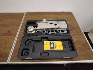 lot 37 image: De Buyer La Mandoline V Professionnelle Kitchen Slicer in Case