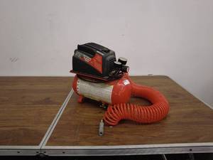 lot 38 image: Husky 2-Gallon Portable Air Compressor