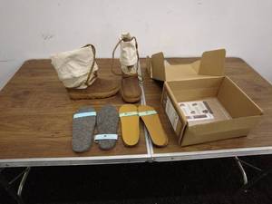 lot 52 image: Steger Mukluk M11 Mens Genuine Moosehide Winter Boots