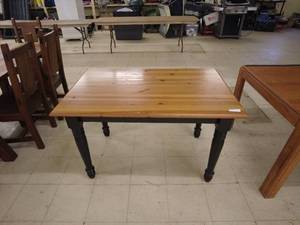 lot 85 image: Vintage Wooden Dining Table