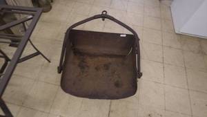 lot 165 image: Vintage Metal Industrial Bucket Scoop