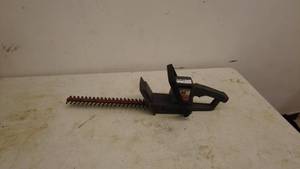 lot 200 image: Craftsman 16-inch Electric Hedge Trimmer