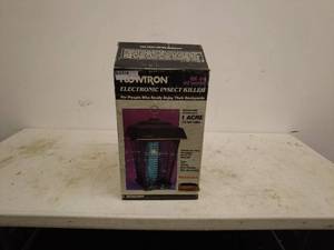lot 219 image: Flowtron Electronic Insect Killer BK-40D