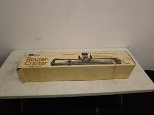 lot 220 image: Sears Craftsman Router Crafter