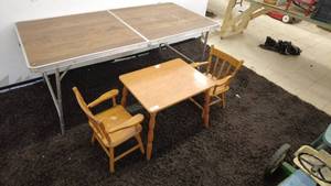 lot 156 image: Childrens Wooden Table and Chair Set with Folding Table