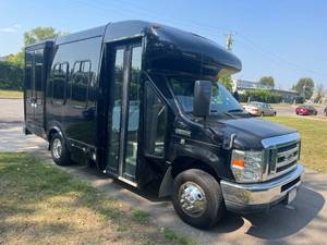 2012 Ford E-350 Super Duty Handicap Bus