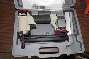 Tool Shop Air Stapler Kit