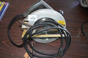 Vintage Black  Decker 8-14 Sawcat Circular Saw