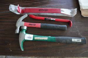 2 Hammers with 2 Crow Bars