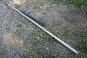 Load Retainer Bar and Pry Bar