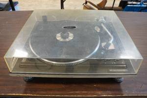 Vintage JCPenney Belt Driven Turntable