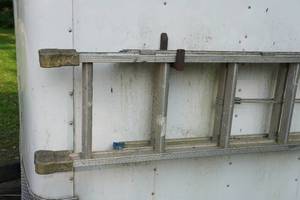 24 Aluminum Extension Ladder