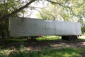 1971 Fruehauf Enclosed Semi Trailer - 44