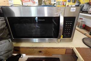Frigidaire Over Stove Microwave Oven