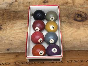 lot 115 image: Vintage 8 Small Billiard Balls