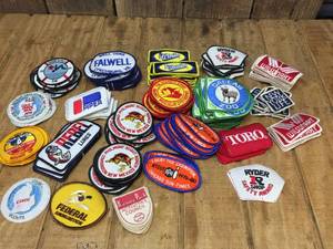 lot 116 image: Group Vintage Patches