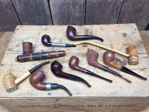 lot 125 image: Vintage Group Tobacco Pipes