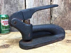 lot 155 image: Vintage Cast Iron Hole Punch - Works
