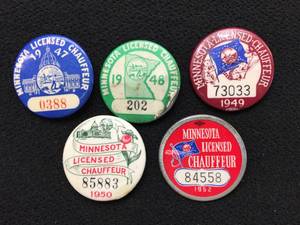 lot 184 image: Vintage Minnesota Chauffeur LicenseBadges