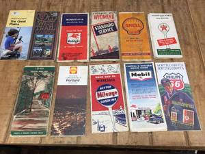 lot 241 image: Vintage Oil Company Road Maps - Shell - Standard - Texaco