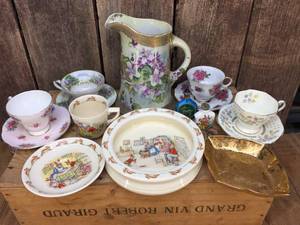 lot 262 image: Royal Doulton - Nippon - Bone China