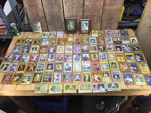 lot 263 image: Vintage MLB Ryne Sandberg Collector Cards