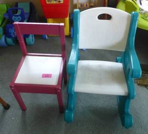 lot 18 image: 2 toddler chairs , one is a rocker