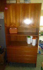lot 53 image: Very nice HG COMBI Teak shelfcabinet