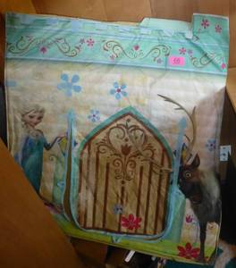 lot 66 image: Pop-up playhouse of Frozen