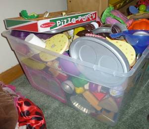 lot 107 image: large tote full of play food