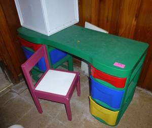 lot 129 image: Plastic desk and chair and a tote of misc