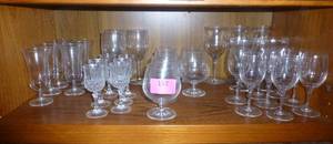 lot 151 image: Large group of wine glasses and Trifle bowl