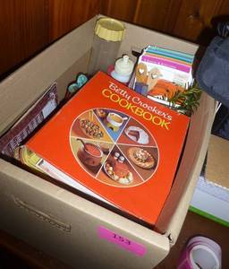 lot 153 image: 2 Boxes of misc items