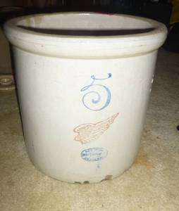 lot 157 image: Red Wing Union Stoneware 5 Gallon Crock  Large Wing