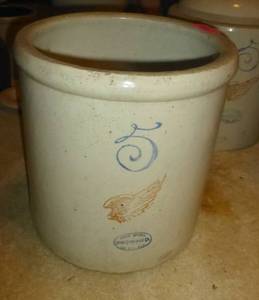 lot 158 image: Red Wing Union Stoneware 5 Gallon Crock  Large Wing