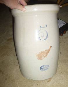 lot 161 image: Red Wing Union Stoneware 5 Gallon Churn