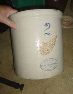 lot 162 image: Red Wing Union Stoneware 2 Gallon Crock  Large Wing, nicely marked