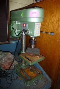 lot 200 image: Central Machinery bench top drill press
